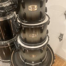 Drum Set Shell Pack.. Pearl ELX..$200