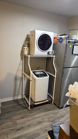 Apartment washer and dryer set