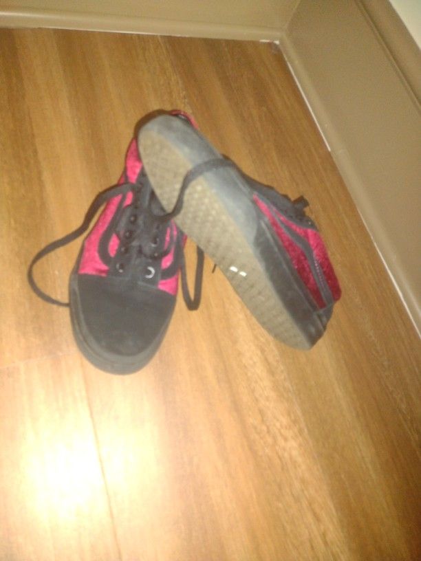 Red And Black Vans Size Mens 7 Women 8.5
