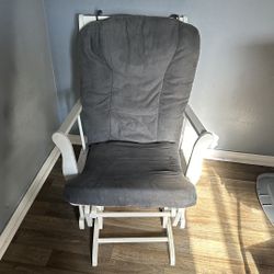 Rocking Chair 