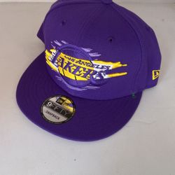 Los Angeles Lakers Snapback Hat$35