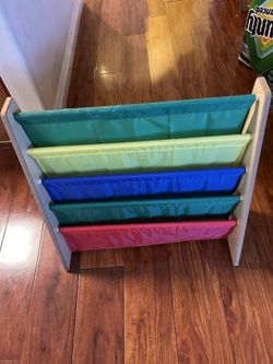 Children’s Book Shelf