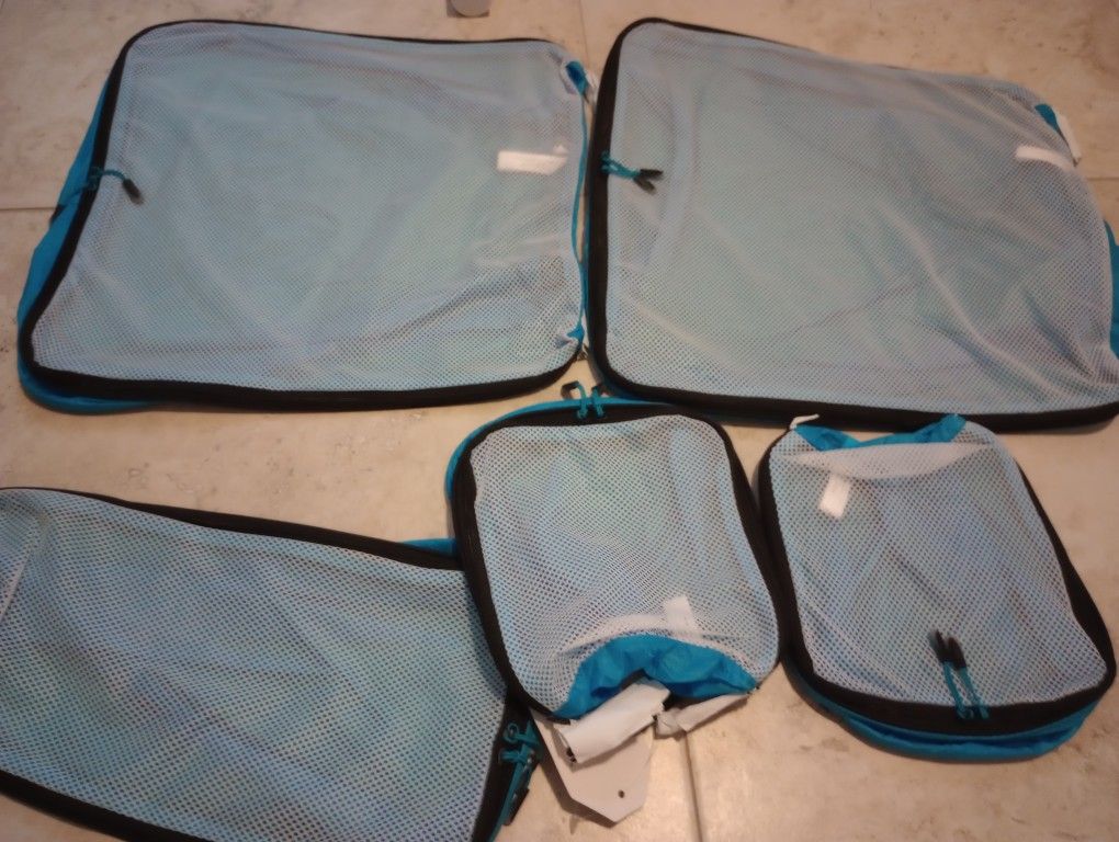 5 Packing Cubes