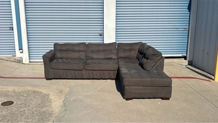Gray L Shaped Sectional Sofa Couch (Delivery Available)