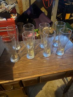 Set of 8 Clear Pilsner Beer Glasses