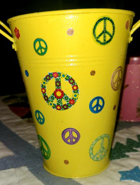 Metal tall flower pot or trinket holder! 7.5" tall! Sealed for water. #homedecor #garden decor #boho #hippie #peace