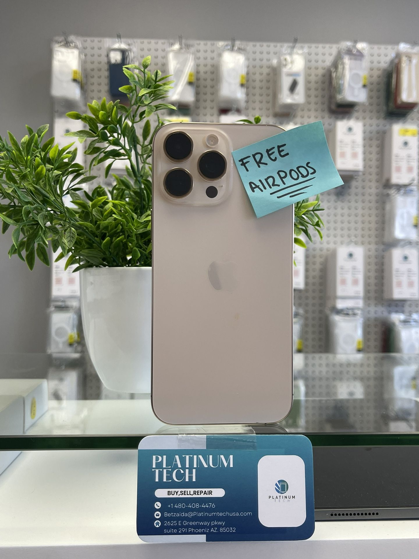 iPhone 16 Pro Max 256Gb Gold Unlocked Like New