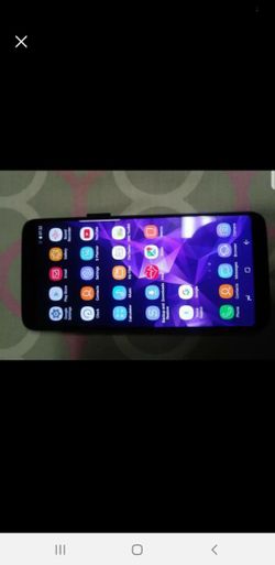 IPhone X And Samsung Galaxy S9+