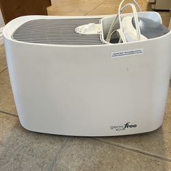 Honeywell Germ Free Humidifiers Selling 3.  Great Condition $25 Each Or All Three For $60