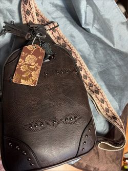 Sam and Hadley Slimg bag