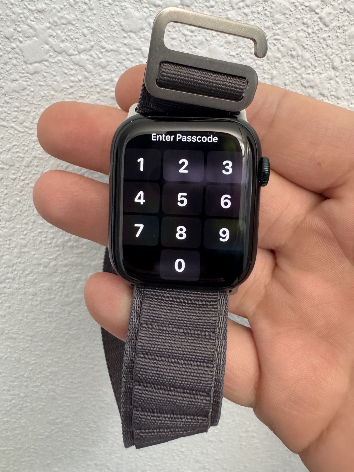 Apple Watch Series 8 45MM GPS + Cellular