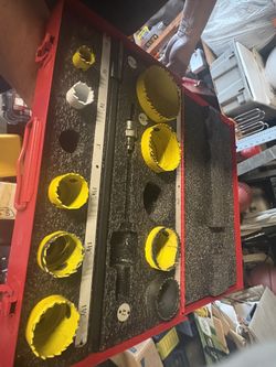 Hole saw