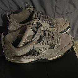 Jordan 4 Retro (Cool Grey)