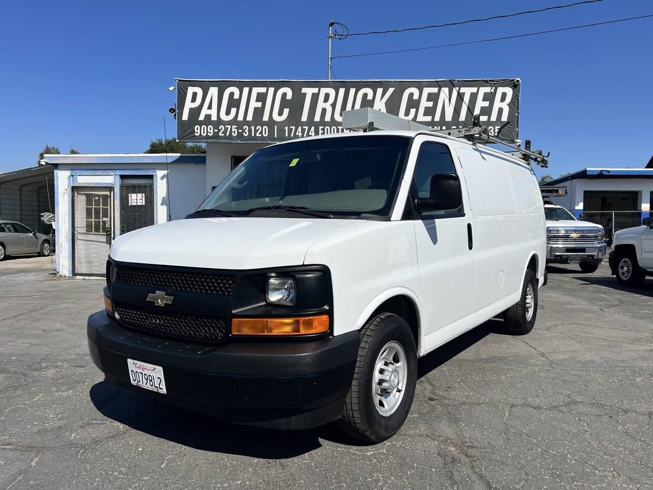 2017 Chevrolet Express 2500
