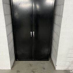 Locker. Cabinet 