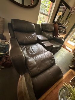 Dark Brown Leather Power Reclining Loveseat – Console & Cupholders