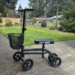 KneeRover® Steerable Knee Scooter 