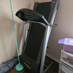 Weslo Cadence G 5.9 Folding Treadmill