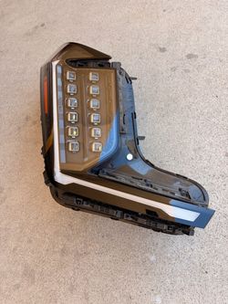 2024 2025 2026 KIA EV9 HEADLIGHT PIXEL LED PASSENGER SIDE “R” ORIGINAL OEM