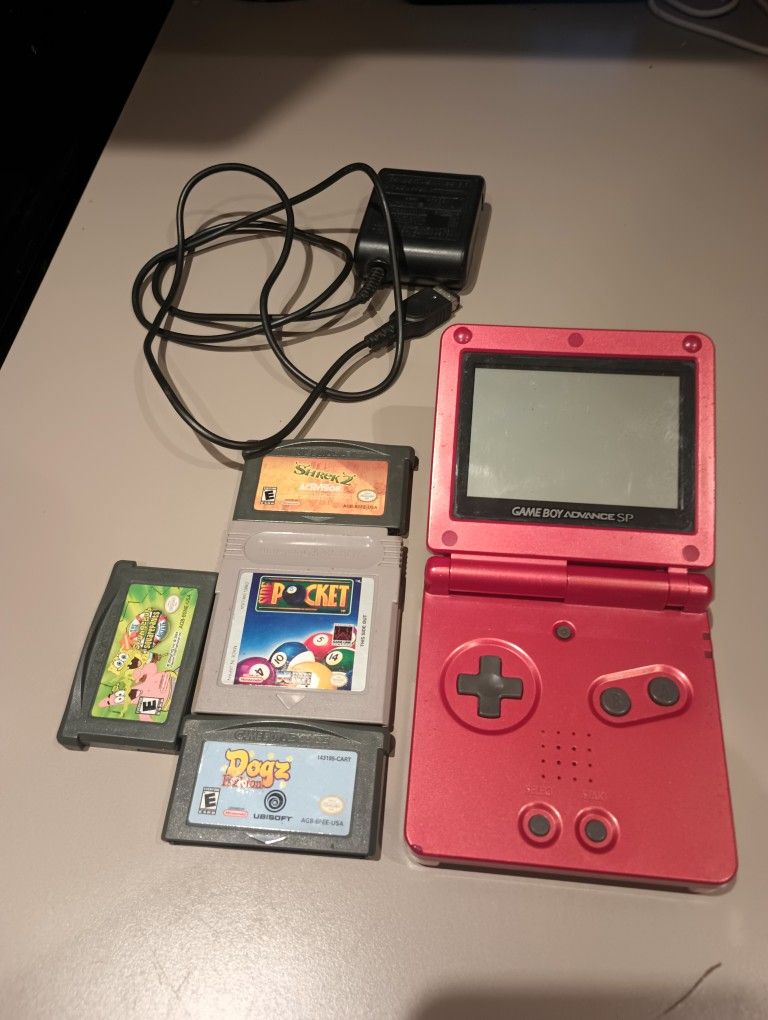 Red Gameboy Advance Sp