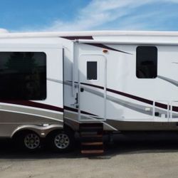 2013 Heartland Landmark Key Largo