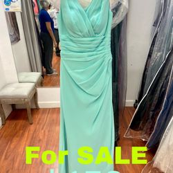 BEAUTIFUL (New) AQUA GOWN, Size 2