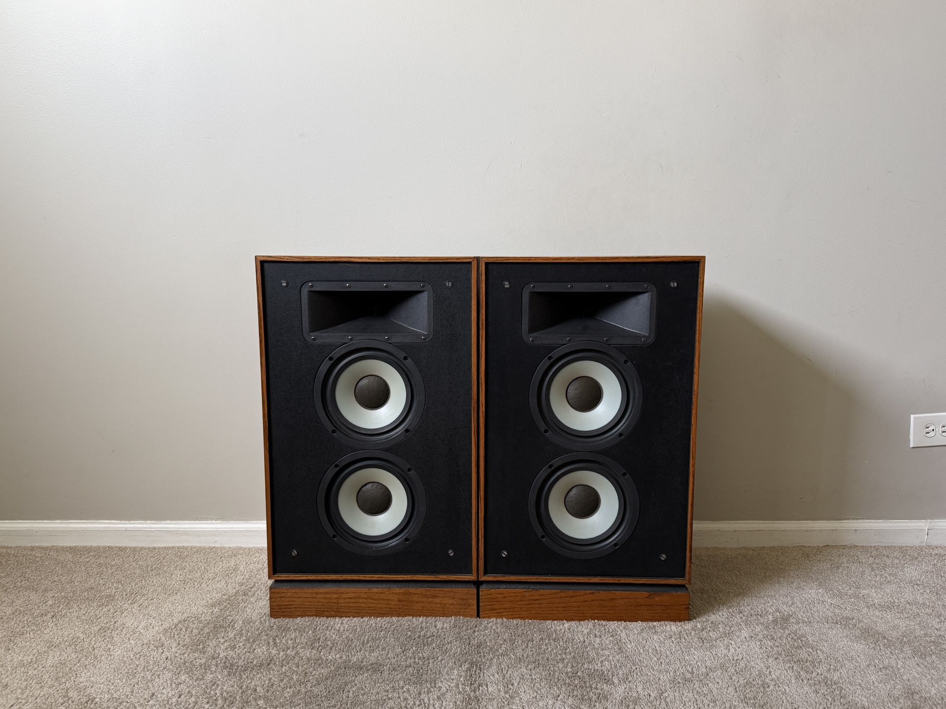 Klipsch KG4 Vintage Home Floor Standing Speakers