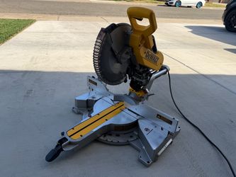 Dewalt 12 compound miter saw