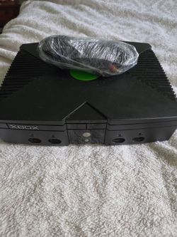OG Xbox console turns on with Orange light