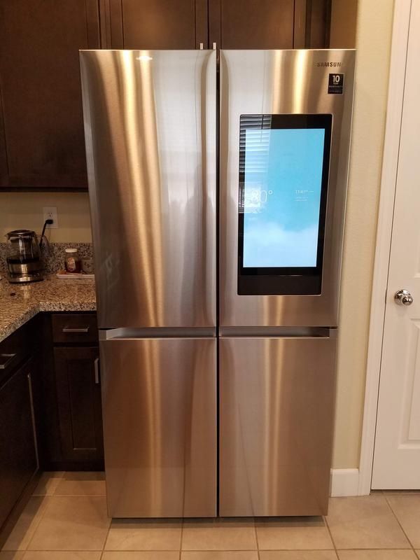Samsung 4 Door Refrigerator With Screen