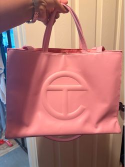 Pink telfar