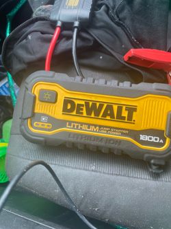 Dewalt car jumper  1800