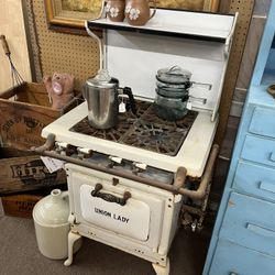 Antique 1920s Union Lady Gas Stove