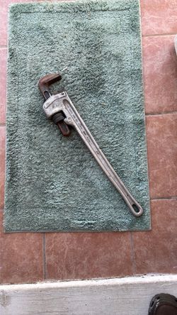 24-inch Pipe Wrench