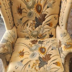 Wingback CHAIR