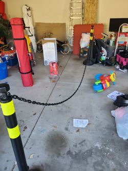 Heavy-Duty Safety Stanchion & Chain Set – High Visibility Barrier