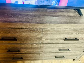 6 Drawer Grey dresser + 42" TV