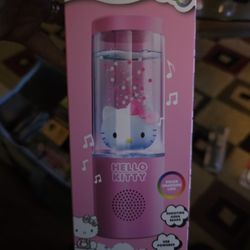 Hello Kitty Water Tower/ Blue Tooth Speaker 