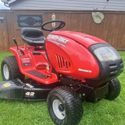 42" 18.5hp Troybilt Lawnmower W Attachments 