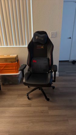 Secretlab Oracle Red Bull Racing Gaming Chair
