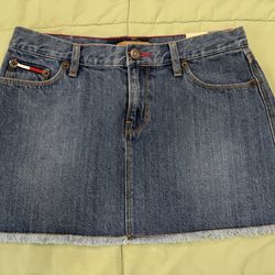 New  Women’s Tommy Hilfiger Jean Mini Skirt 9
