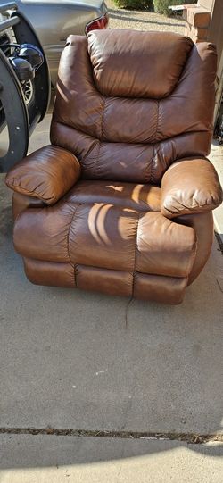 Recliner $40 Brown And Gilbert