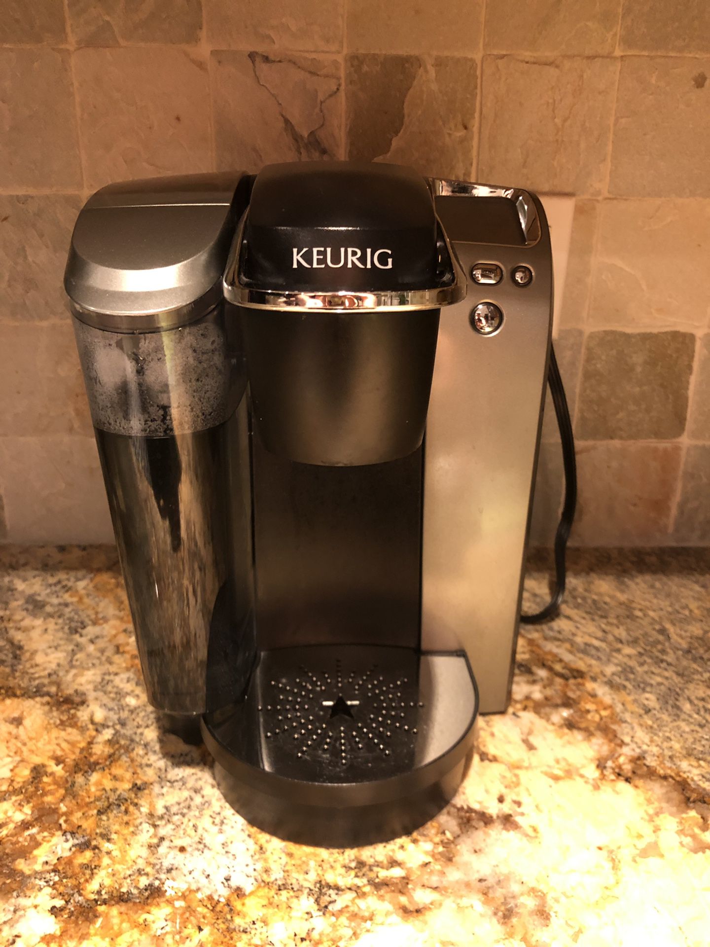 Keurig coffee maker k cup works perfectly