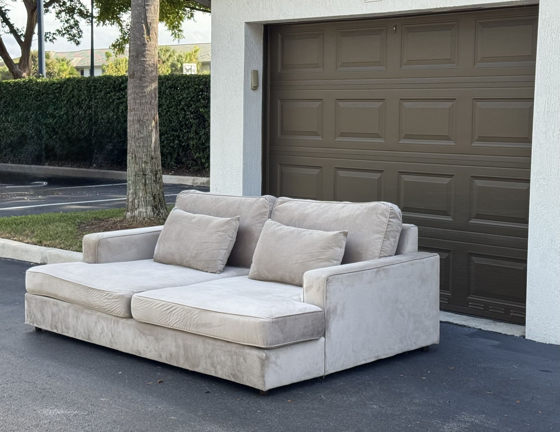Large Couch/Sofa - Beige - Microfiber - Delivery Available 🚛