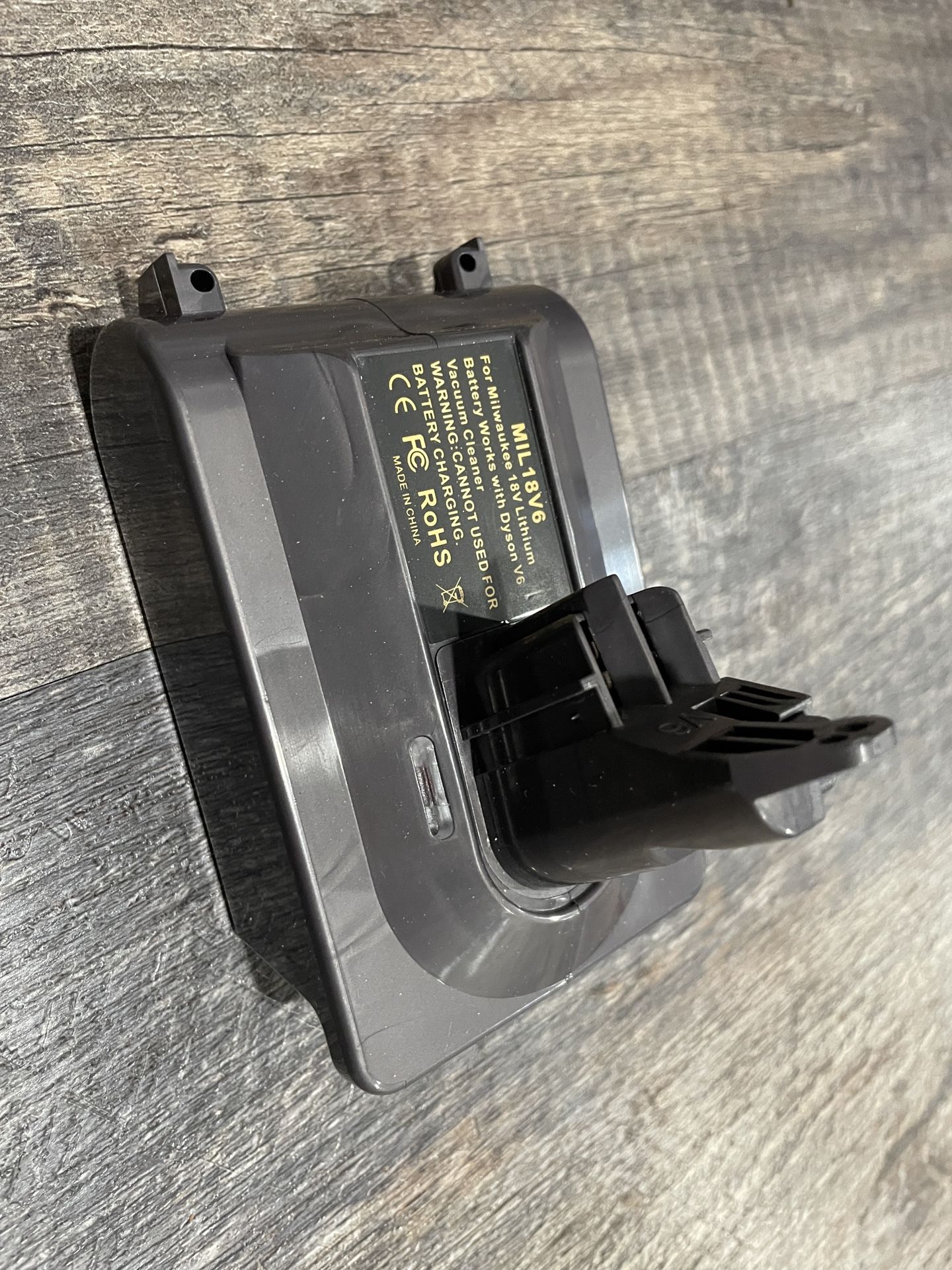 Dyson V6 DC59 to Milwaukee M18 adapter