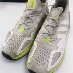 Running Shoes 