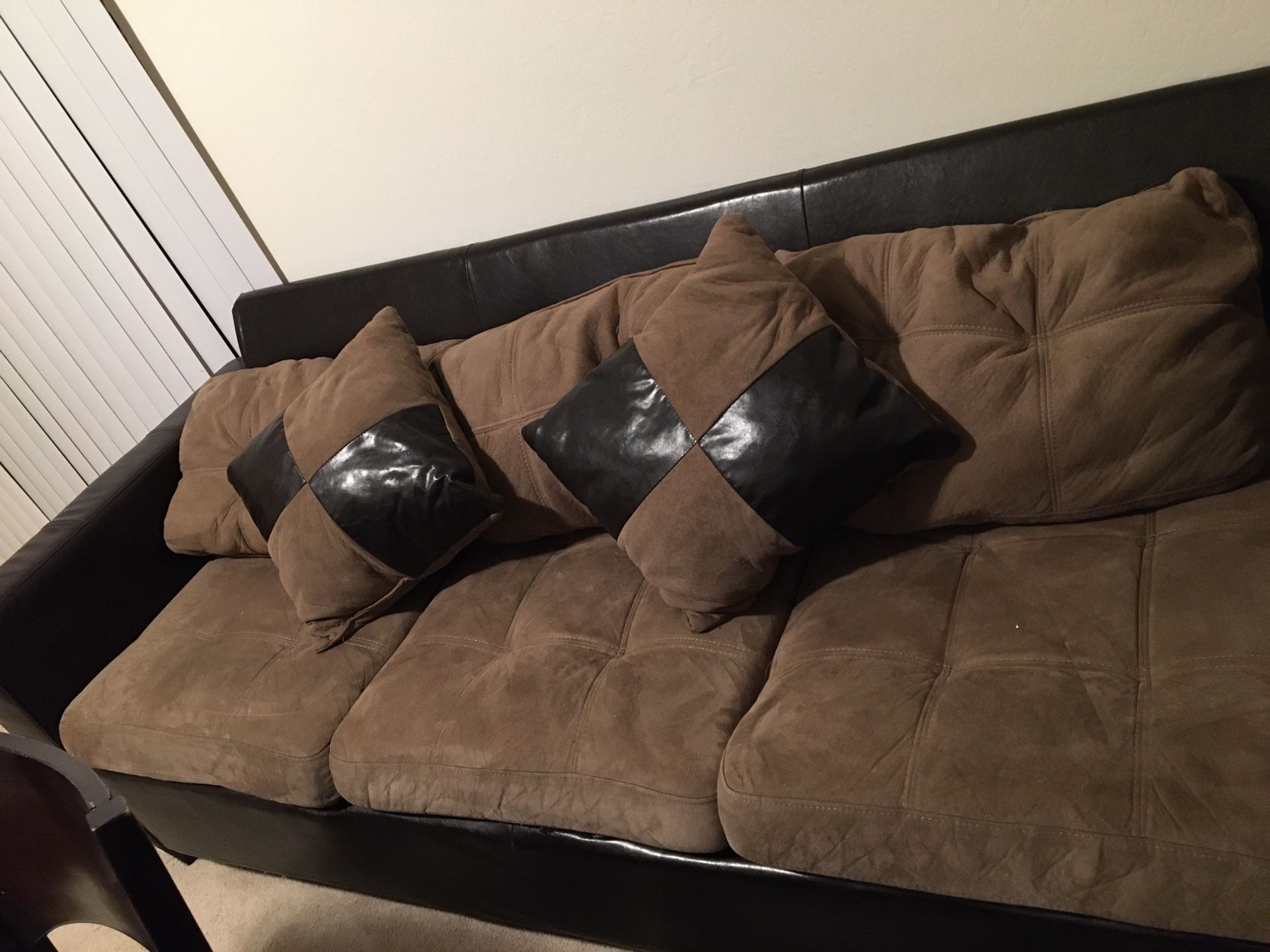 2 sectional couches