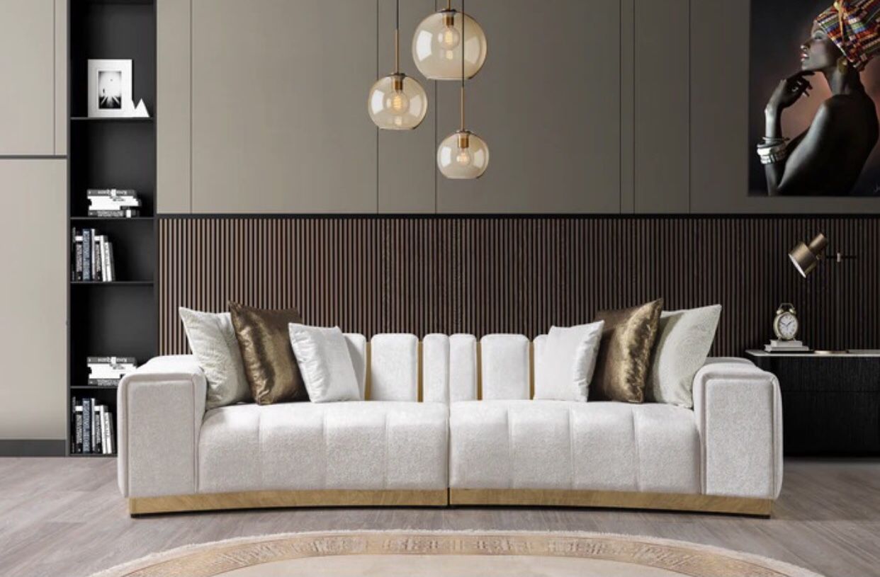 Michelle Ivory Velvet Curved Sectional❤️✨ we have delivery 🚛👍🏼