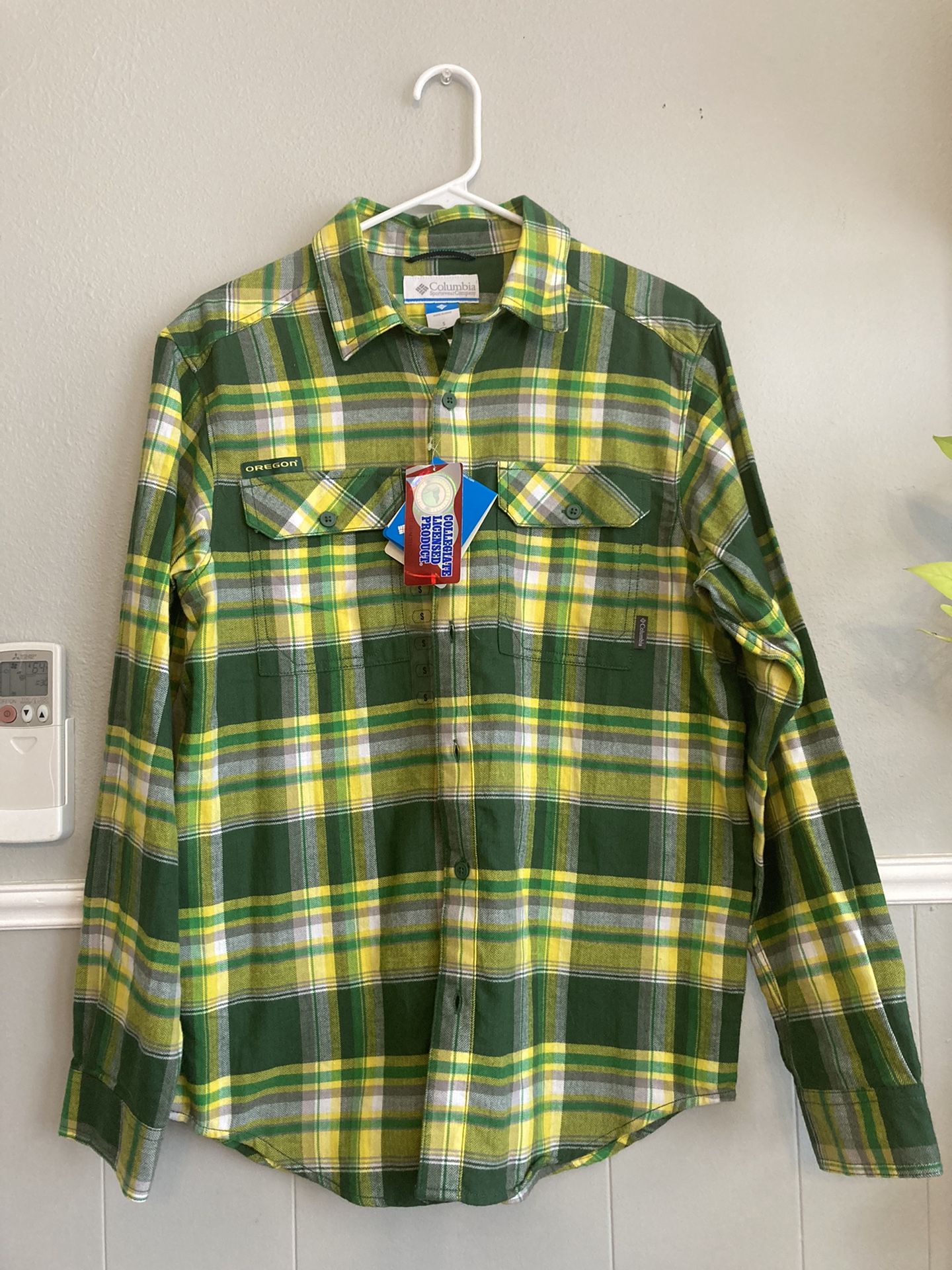 Men Columbia Oregon Ducks Long Sleeve Button Shirt Small
