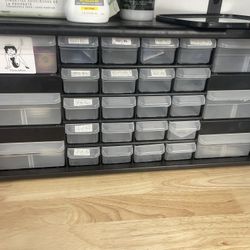 Tattoo/ Piercing/ Cosmetic Storage